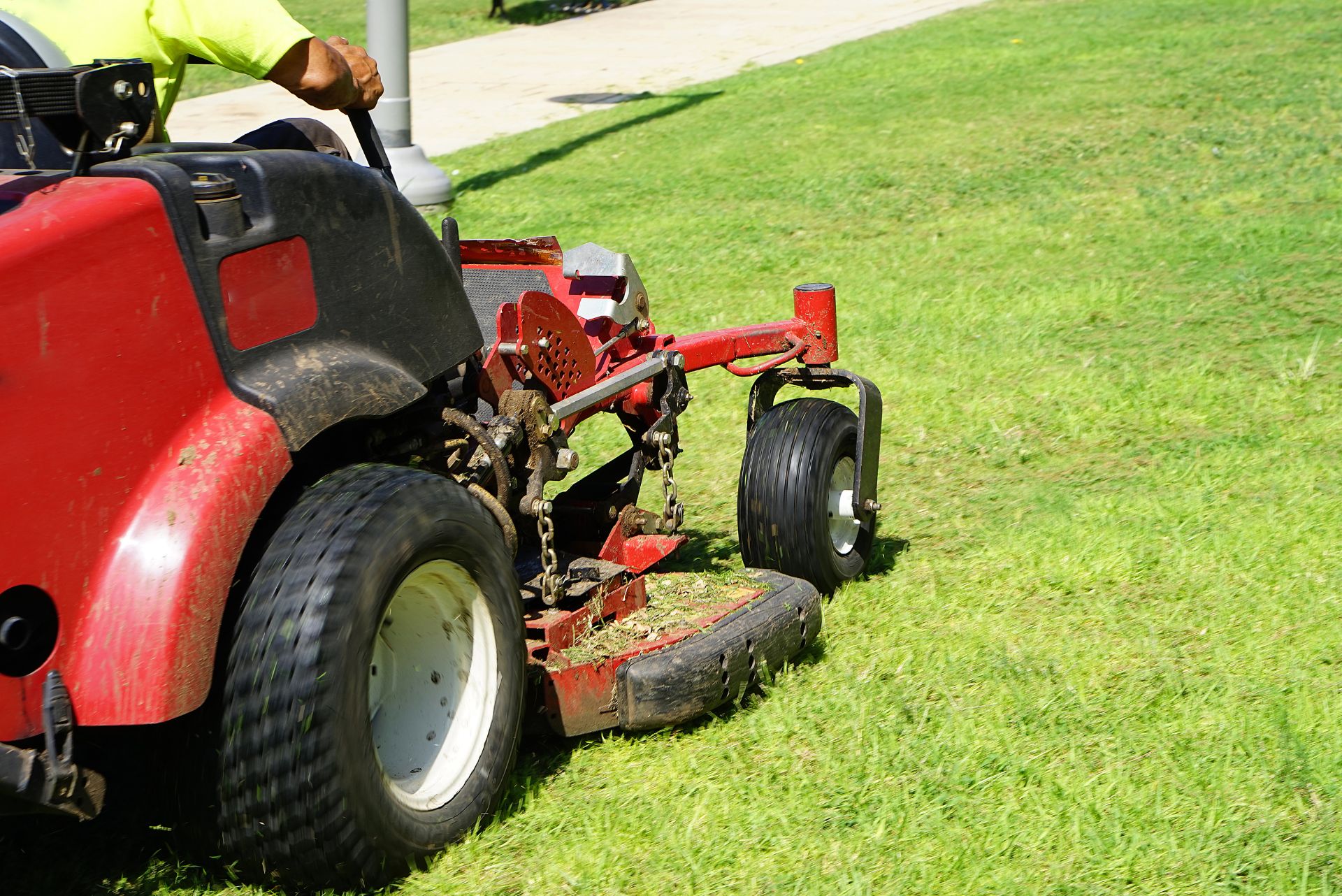 changing hydraulic fluid in a zero turn mower