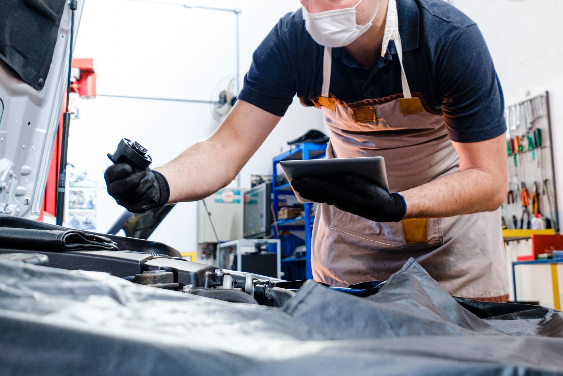 hydraulic fluid vs hydraulic oil